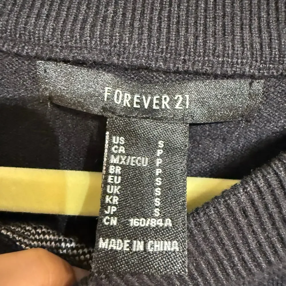 Forever 21 Black New York Graphic Knit Sweater Sz S